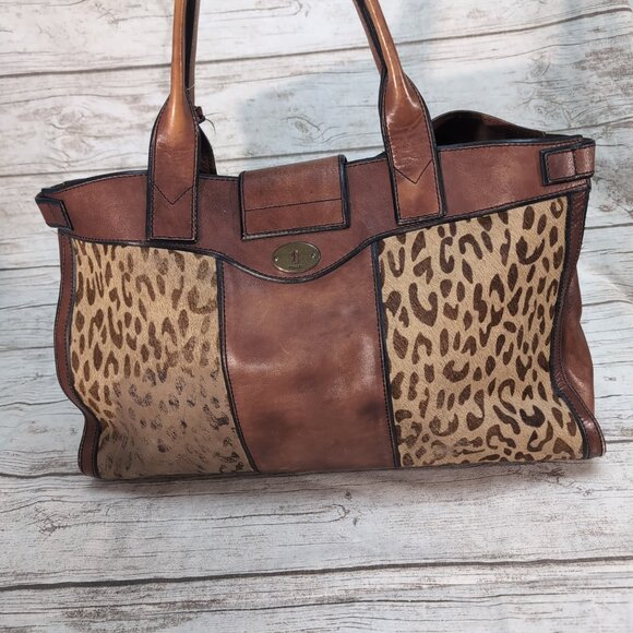 Fossil Brown Leather and Cheetah Print Weekender Tote Bag - Picture 2 of 8